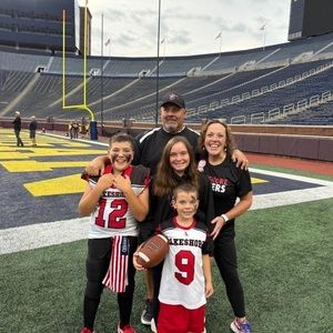 Meet your Posher, Faith